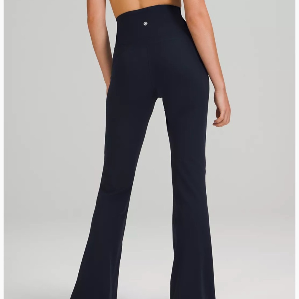 Lululemon Groove Pant SHR Flare Nulu - Picture 2 of 4